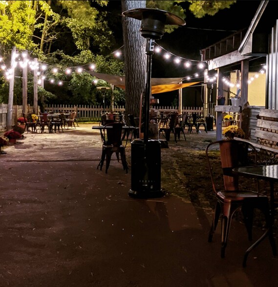 More Photos Of 4896 Paw Paw Lake Rd, Coloma Restaurant For Sale