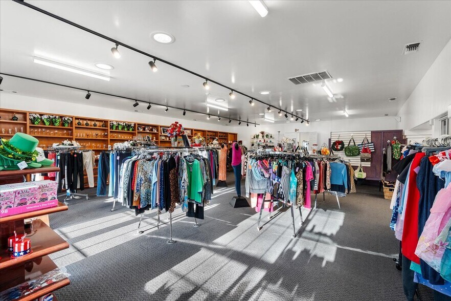 More Photos Of 297 S Main St, Cottonwood Storefront Retail Office For Sale