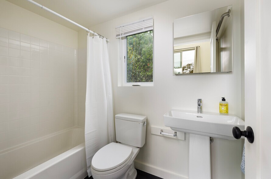 More Photos Of 6880 Pasado Rd, Isla Vista Apartments For Sale