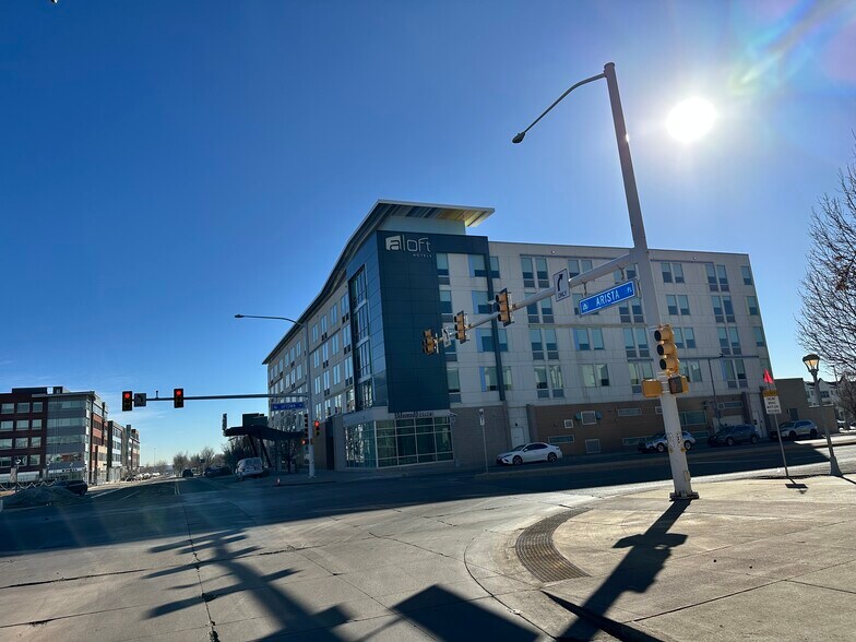 More Photos Of 8300 Arista Pl, Broomfield Hotel For Lease