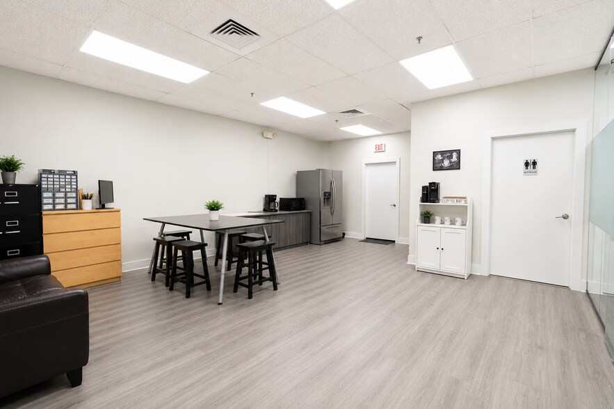 More Photos Of 20841 Johnson St, Pembroke Pines Warehouse For Sale