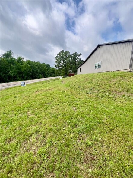 More Photos Of 199 Harmony Rd, Huntsville Office For Sale