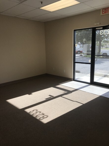 More Photos Of 8221-8239 Blaikie Ct, Sarasota Warehouse For Sale