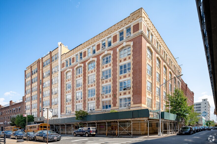 More Photos Of 255-275 Park Ave, Brooklyn Coworking Space