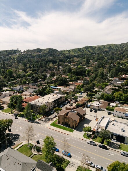 More Photos Of 2505 Canada Blvd, Glendale Office For Lease