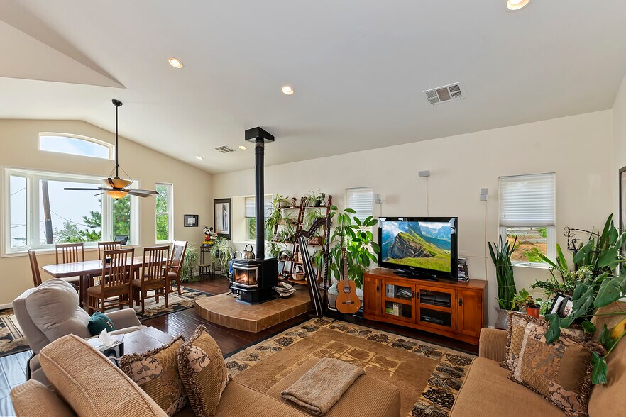 More Photos Of 26288 CA-18, Rimforest Storefront Retail Residential For Sale