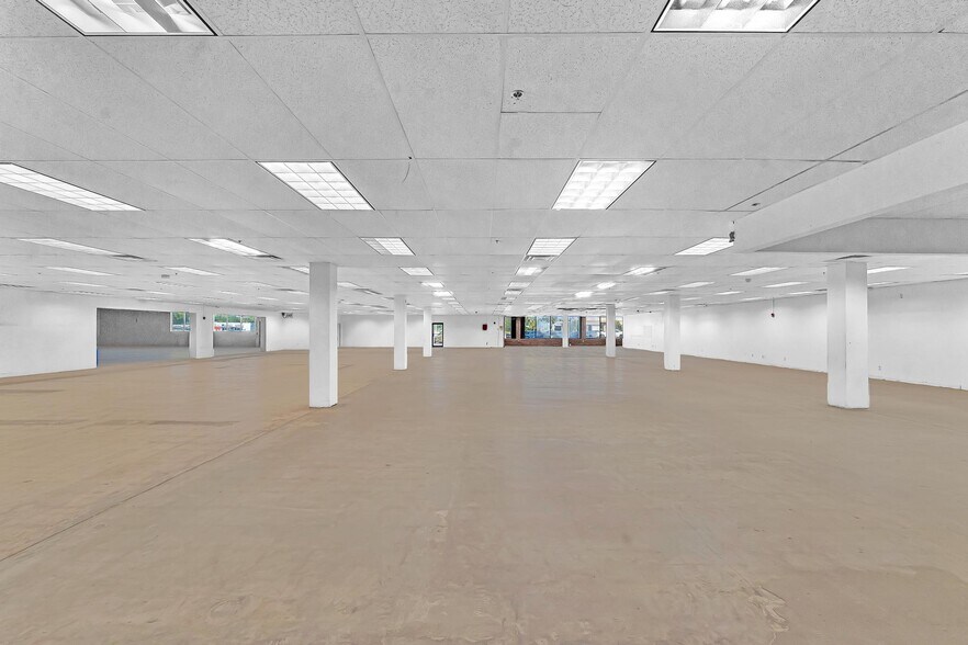 More Photos Of 7121-7177 S US Highway 1, Port Saint Lucie General Retail For Lease