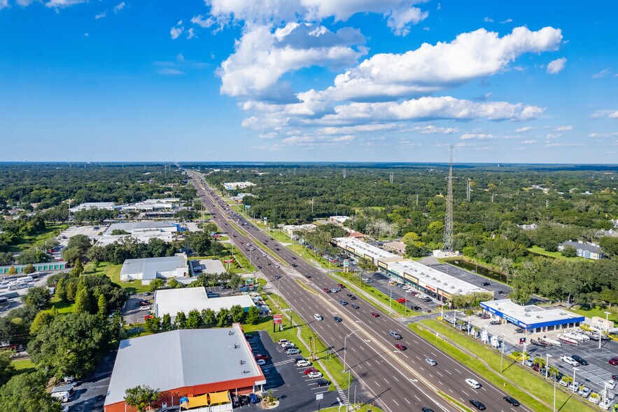 More Photos Of 31075-31077 U.S. Highway 19 N, Palm Harbor Unknown For Lease