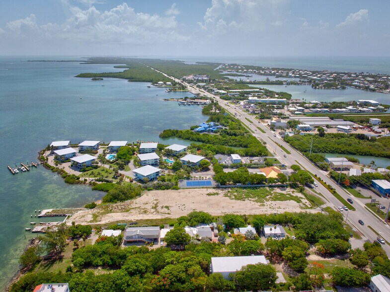 More Photos Of 14 125th Street Gulf, Marathon Office Residential For Sale