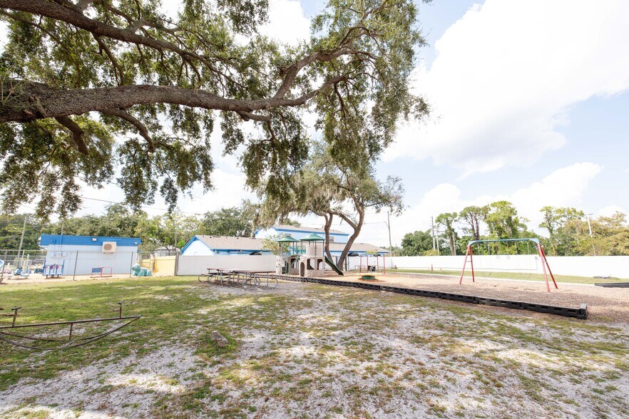 More Photos Of 217 N Kirkman Rd, Orlando Office For Sale