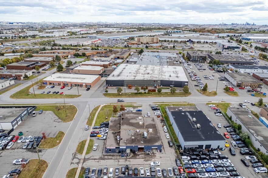 More Photos Of 26 Bramsteele Rd, Brampton Industrial For Sale