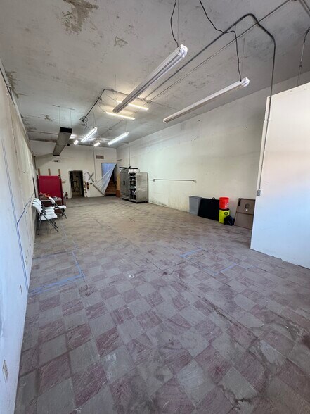 More Photos Of 725 Main St, Lafayette Storefront For Sale