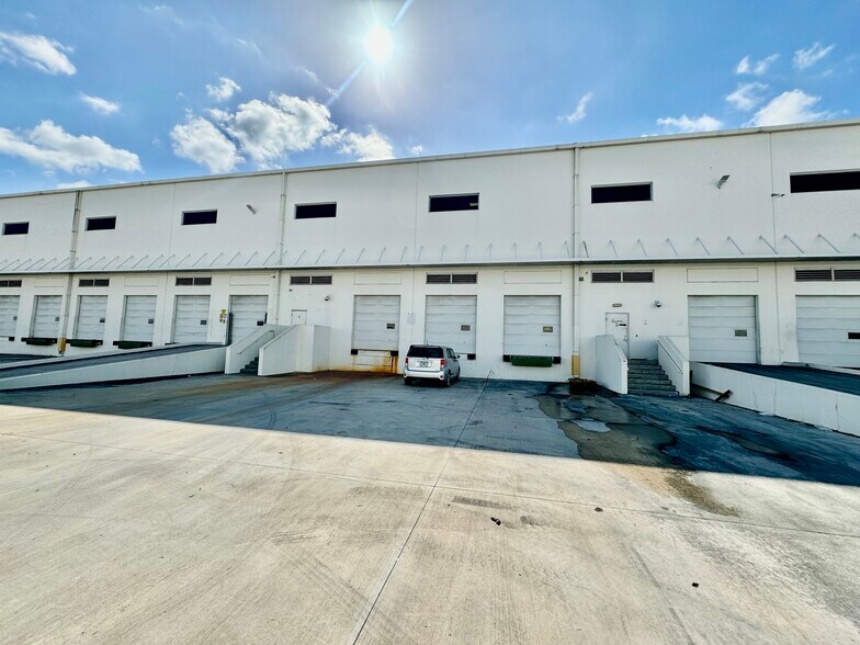 More Photos Of 11411 NW 107 St, Miami Warehouse For Lease