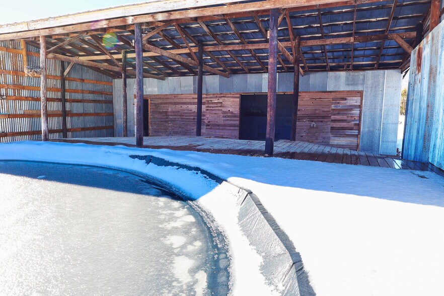 More Photos Of 4748 N 4318, Pryor Flex For Sale