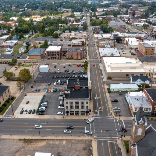 More Photos Of 68-70 W Park Ave, Mansfield Office For Lease