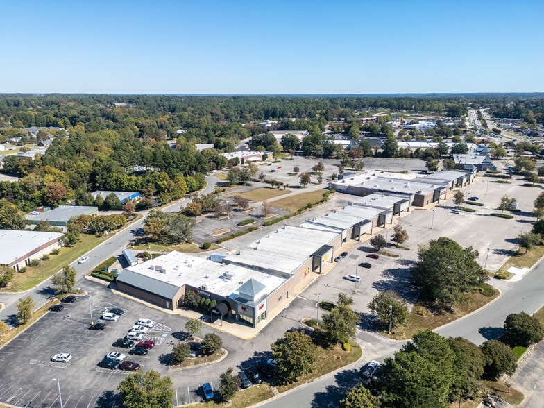 More Photos Of 3509-3620 Maitland Dr, Raleigh General Retail For Lease