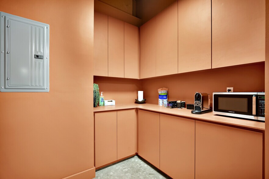 More Photos Of 2820 NE 214th St, Aventura Loft Creative Space For Sale