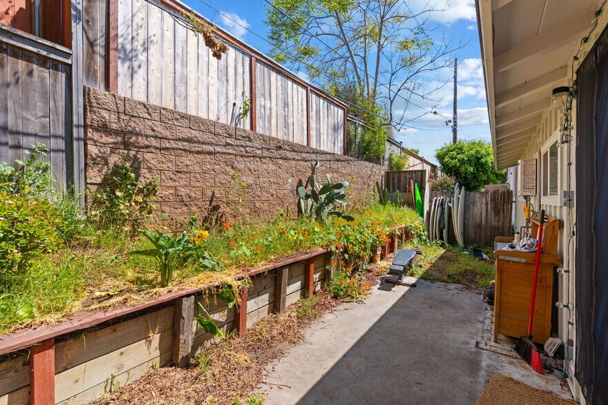 More Photos Of 273 Hillcrest Dr, Encinitas Apartments For Sale