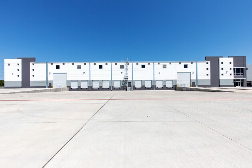 More Photos Of 1405 Cedar Port Park, Baytown Unknown For Lease