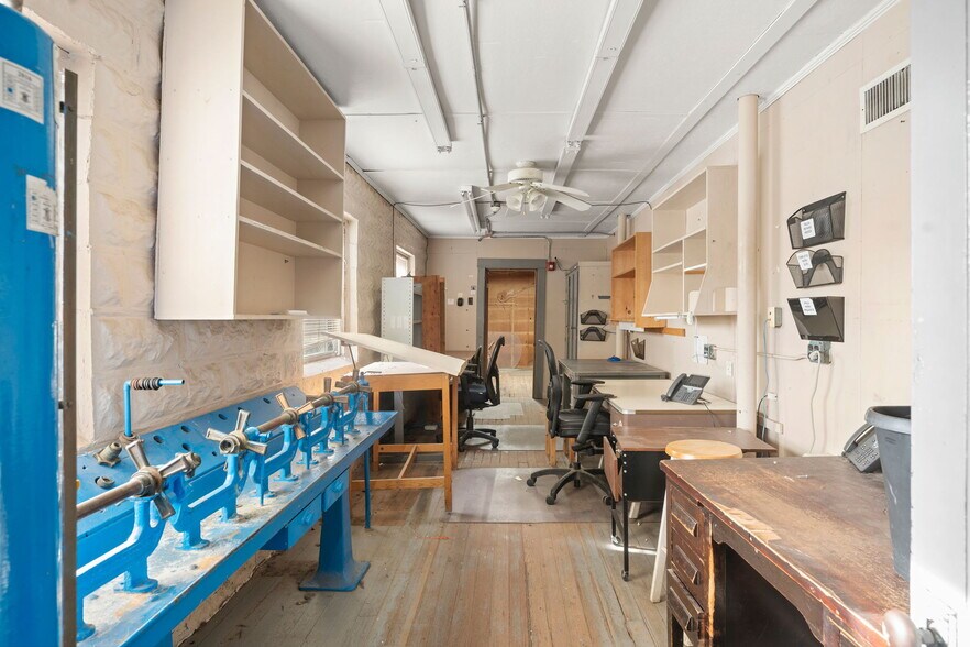 More Photos Of 1072 Main St, West Warwick Office For Sale