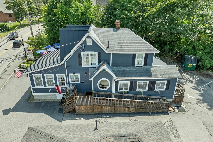 More Photos Of 40 Main St, Goffstown Restaurant For Sale