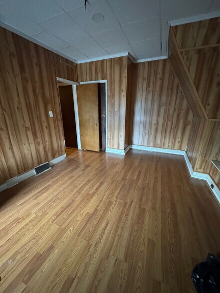 More Photos Of 5007 Frankford Ave, Philadelphia Storefront Retail Residential For Sale
