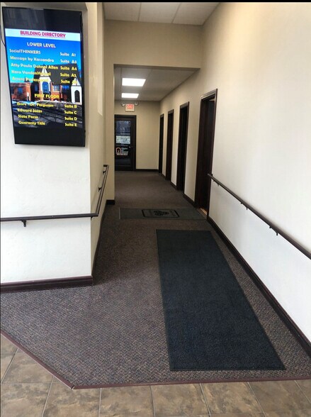 More Photos Of 435 N Broadway St, De Pere Medical For Lease