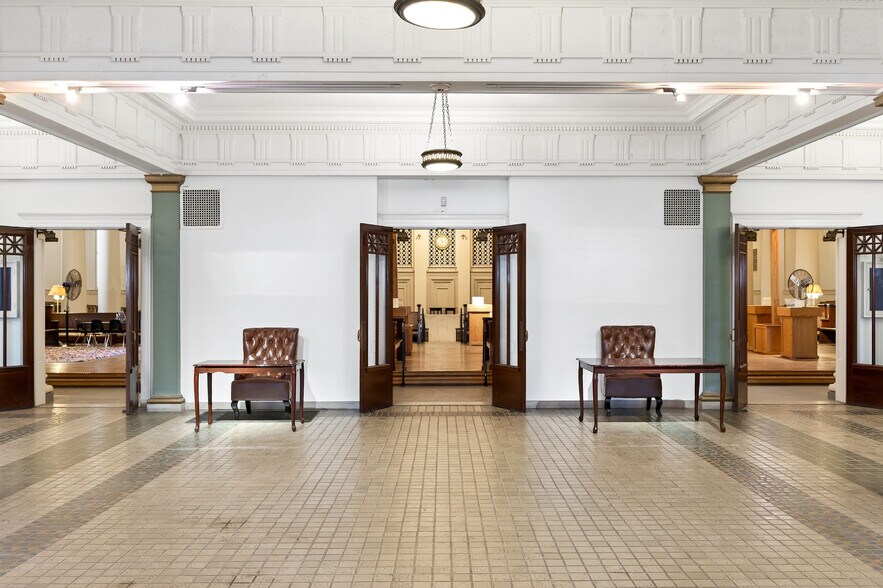 More Photos Of 220 North St, Buffalo Specialty For Sale