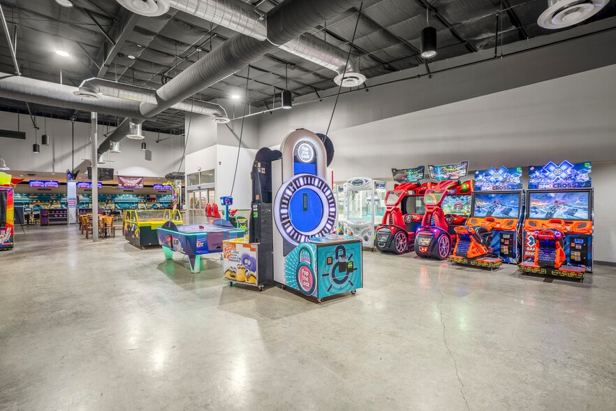 More Photos Of 13027 TX-105 E, Cut And Shoot Sports And Entertainment For Sale