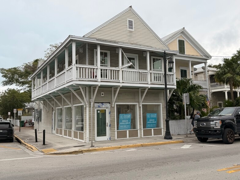 More Photos Of 1110 Truman Ave, Key West General Retail For Lease