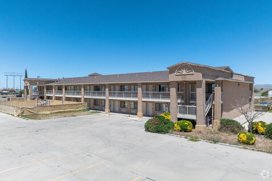 More Photos Of 1408 South Main St, Lordsburg Hotel For Sale
