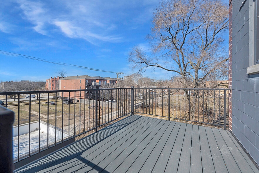More Photos Of 3762 S Indiana Ave, Chicago Apartments For Sale