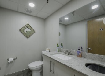 More Photos Of 4677 118th Ave N, Clearwater Manufacturing For Sale