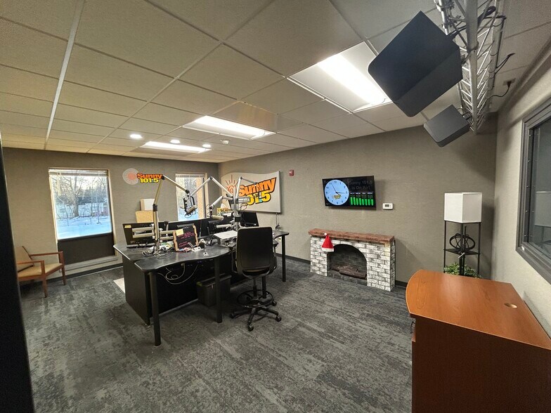 More Photos Of 316 E Monroe St, South Bend Flex For Sale