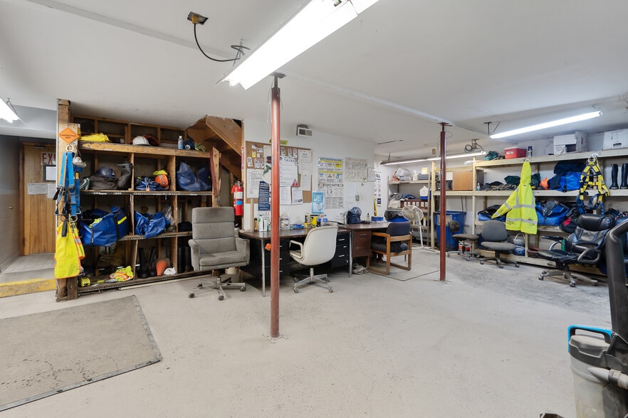 More Photos Of 532 State Fair Blvd, Syracuse Light Distribution For Sale