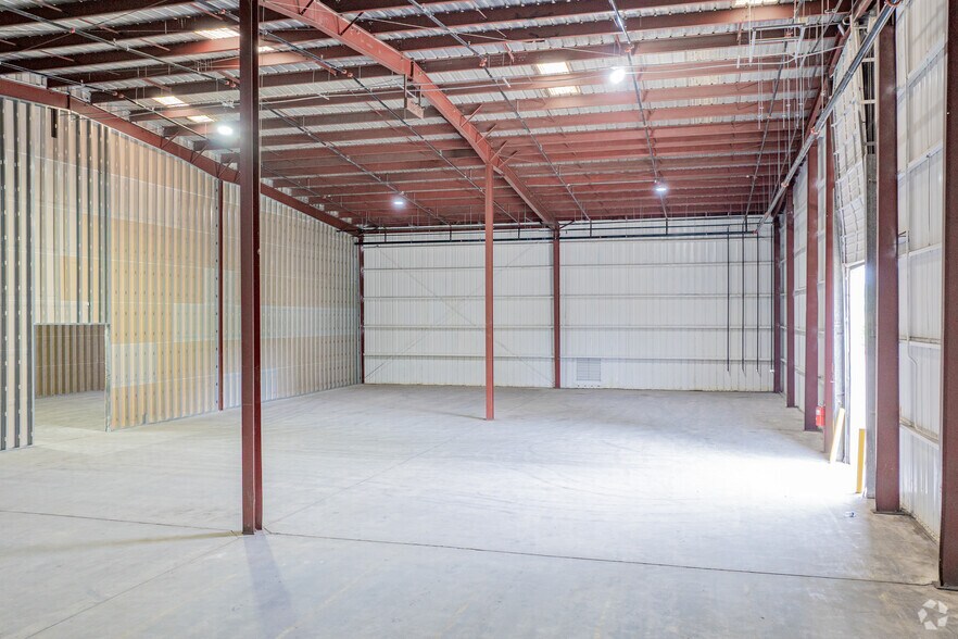 More Photos Of 1001 Bridge St, Fuquay Varina Unknown For Lease