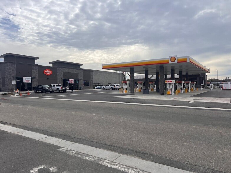 More Photos Of 710 N Jack Tone Rd, Ripon General Retail For Sale