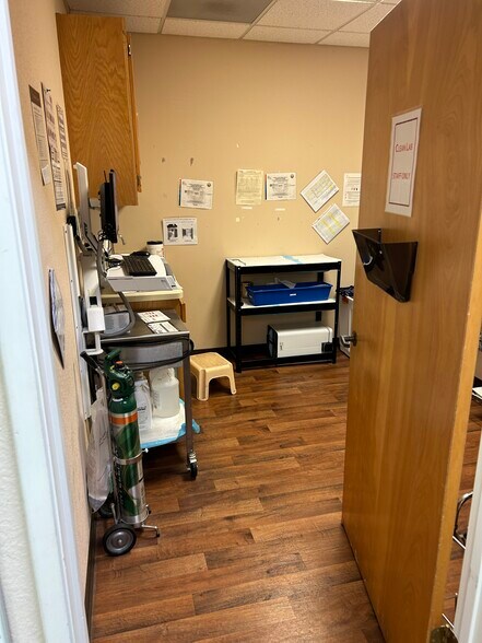 More Photos Of 1496 Professional Dr, Petaluma Medical For Sale