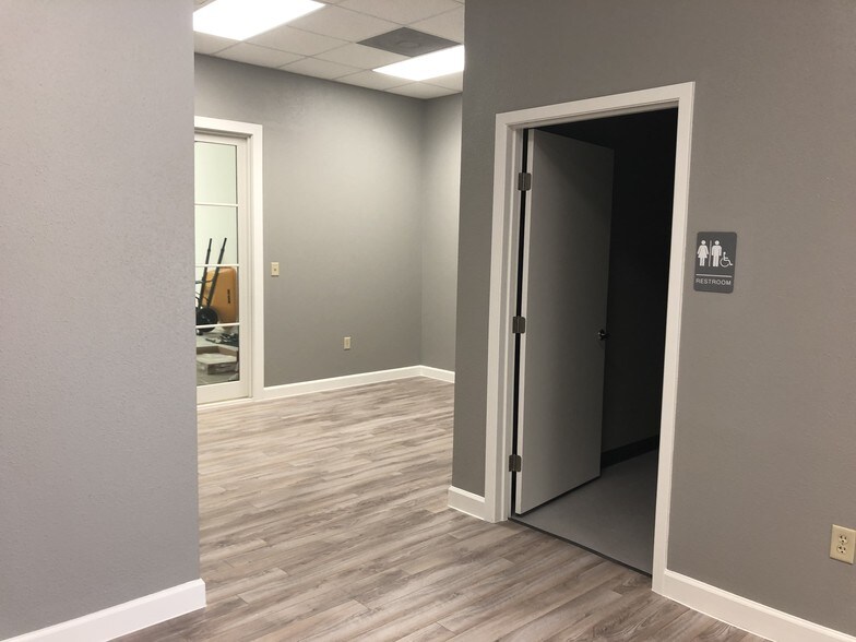 More Photos Of 26797 Hanna Rd, Conroe Unknown For Lease