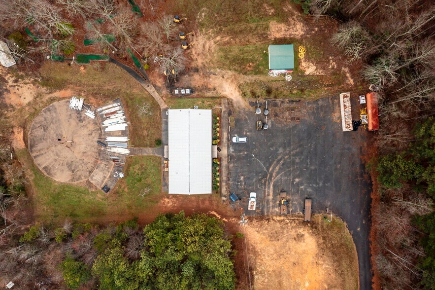 More Photos Of 199 S Cherry St, Cherryville Auto Dealership For Sale