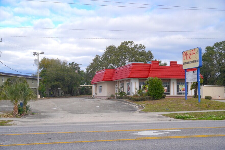 More Photos Of 938 Dixon blvd, Cocoa Restaurant For Sale