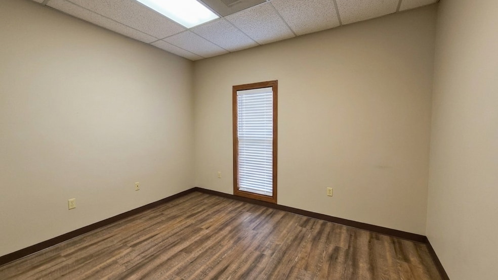 More Photos Of 31-33 Murray Guard Dr, Jackson Office For Lease