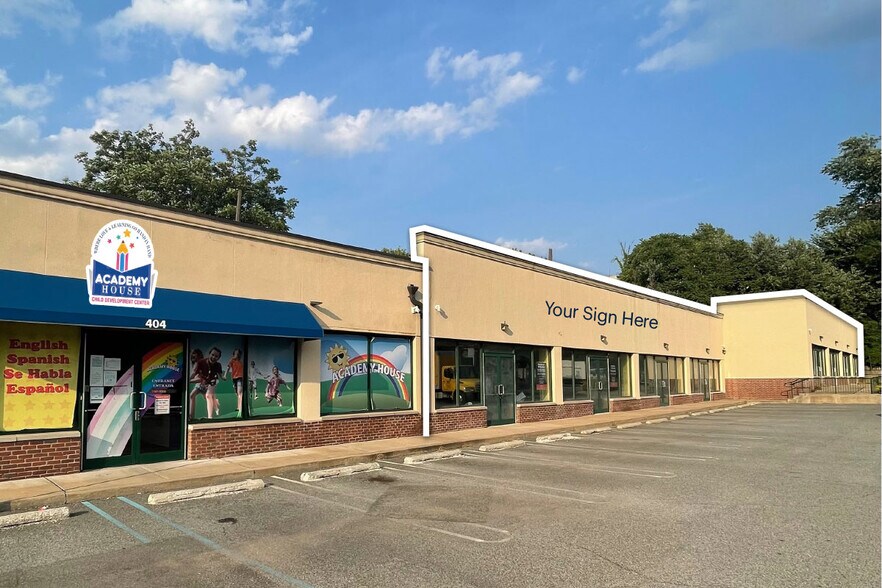Primary Photo Of 404 Tonnelle Ave, Jersey City Storefront For Lease
