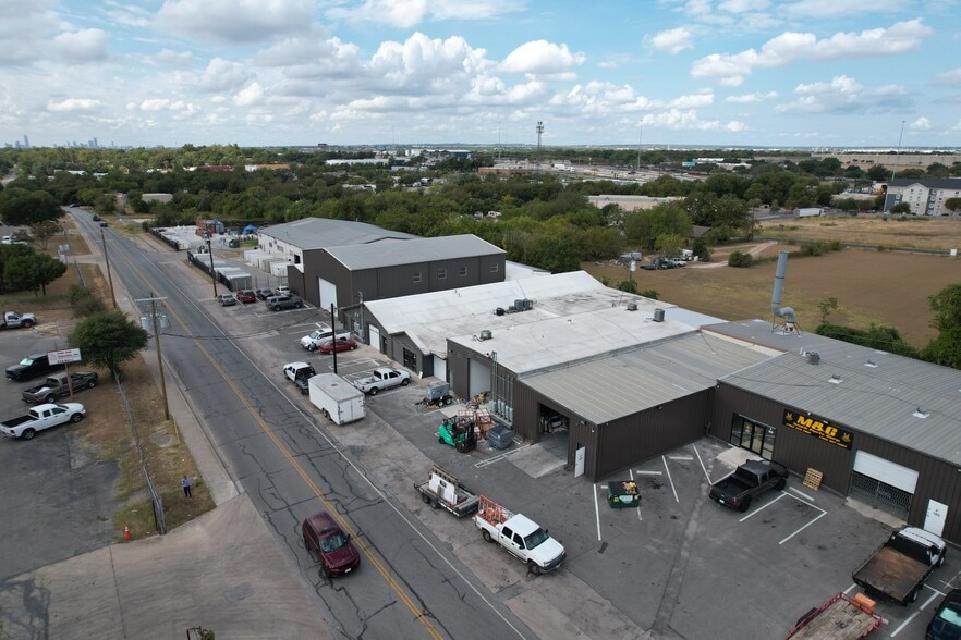 More Photos Of 11110 Bluff Bend Dr, Austin Warehouse For Sale