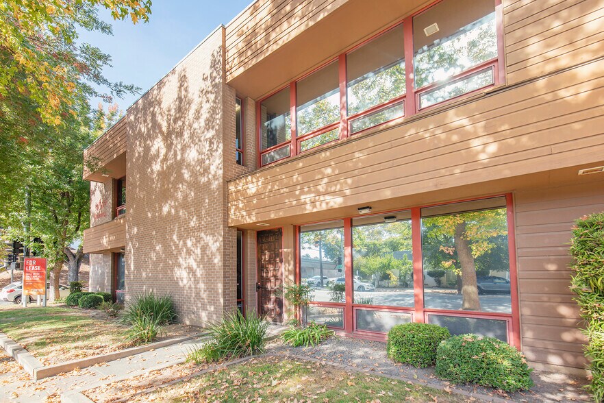 More Photos Of 725 30th St, Sacramento Office For Lease