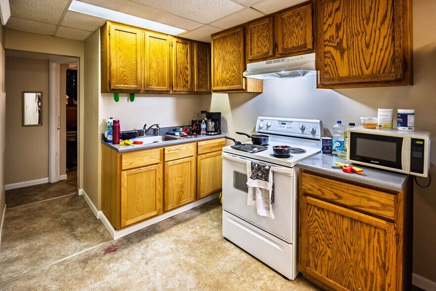 More Photos Of 404 10th St, Wheatland Apartments For Sale