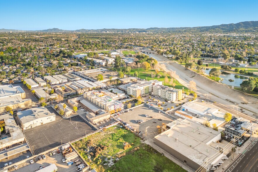 More Photos Of 6653 Darby Ave, Reseda Apartments For Sale