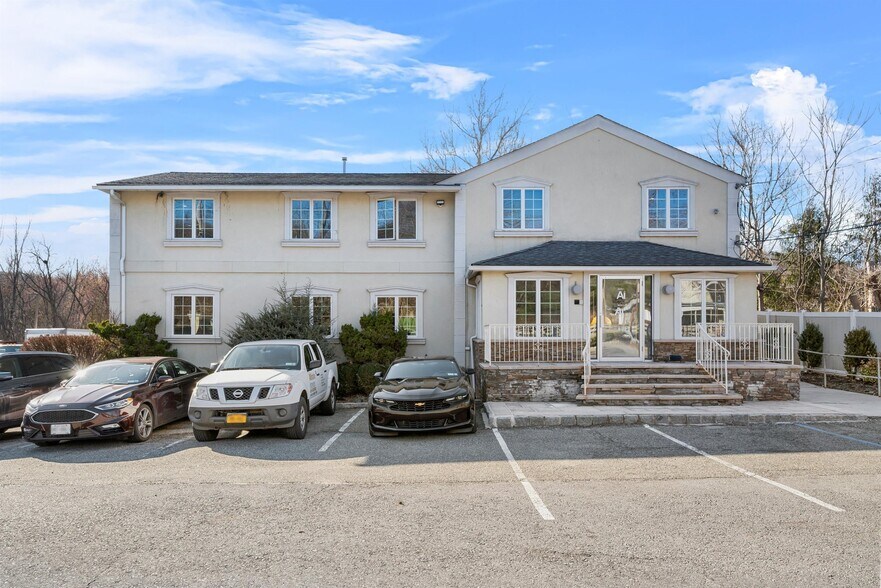 More Photos Of 1195 State Route 208, Monroe Unknown For Lease