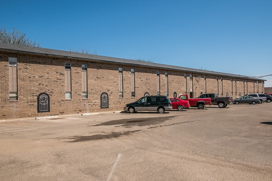 More Photos Of 1031 N Sumner St, Pampa Apartments For Sale