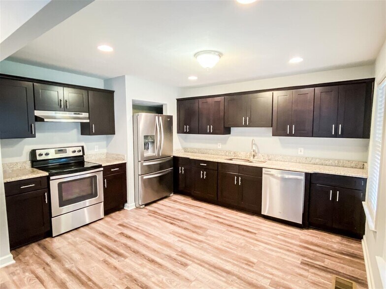 More Photos Of 833 E Park Ave, Tallahassee Apartments For Sale